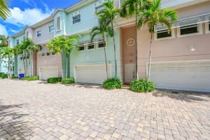 453 NE 1st St, Pompano Beach, FL 33060 - MLS#F10519132