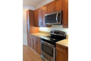 1310 SW 3rd Ct, Fort Lauderdale, FL 33312 - MLS#F10519162