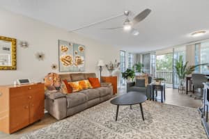 6911 Environ Blvd 5J, Lauderhill, FL 33319 - MLS#F10519184