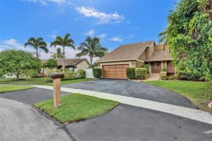 9444 NW 46th St, Sunrise, FL 33351 Sold 09/30/25