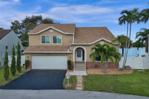 1021 Sw 109th Way, Davie