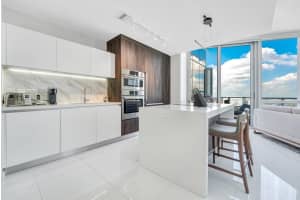 851 NE 1st Ave 2202, Miami, FL 33132 - MLS#F10519216