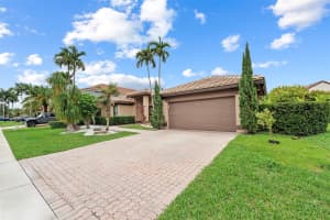 1123 NW 195th Ave, Pembroke Pines, FL 33029 Sold 09/29/25