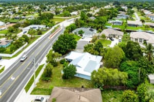 2041 SE Floresta Dr, Port Saint Lucie, FL 34984 - MLS#F10519231