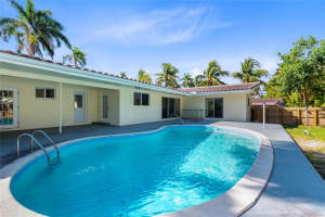 1255 Hollywood Blvd, Hollywood, FL 33019 Sold 10/31/25