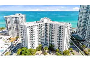 3001 Ocean Drive, Hollywood, FL 33019 - MLS#F10519243