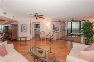 3598 Yacht Club Dr 1402, Miami