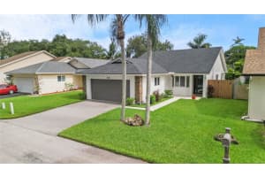 8260 Sw 41st Ct, Davie