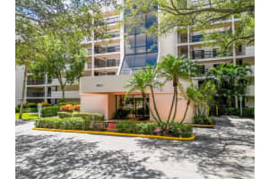 6620 Boca Del Mar Drive, Boca Raton, FL 33433 Sold 01/21/26