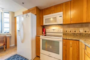 6620 Boca Del Mar Drive, Boca Raton, FL 33433 Sold 01/21/26