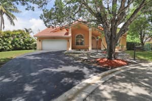 5743 NW 100th Way, Coral Springs, FL 33076 - MLS#F10519370