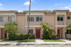 757 NW 208th Dr 757, Pembroke Pines, FL 33029 - MLS#F10519377