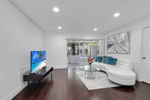 757 NW 208th Dr 757, Pembroke Pines, FL 33029 - MLS#F10519377