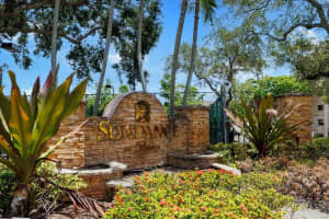 2906 S University Dr 10102, Davie
