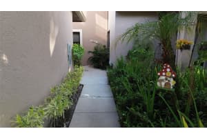 9807 NW 1st Ct 9807, Plantation, FL 33324 Sold 10/31/25