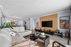 1849 Ocean Drive, Hallandale Beach, FL 33009 - MLS#F10519418