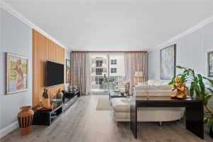 1849 Ocean Drive, Hallandale Beach, FL 33009 - MLS#F10519418