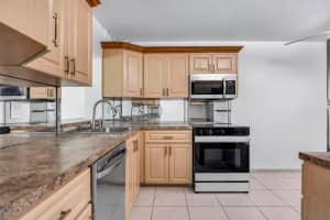 17 Willowbrook Ln 204, Delray Beach, FL 33446 - MLS#F10519423