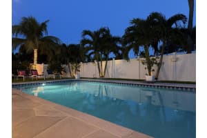 682 W Camino Real, Boca Raton