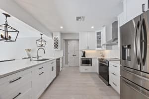 682 W Camino Real, Boca Raton, FL 33486 - MLS#F10519426