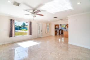 611 NW 39th St, Oakland Park, FL 33309 - MLS#F10519460