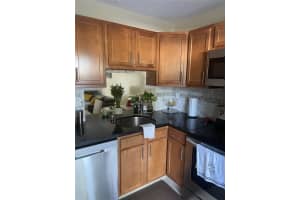 3007 NW 5th Ter, Pompano Beach, FL 33064 - MLS#F10519472