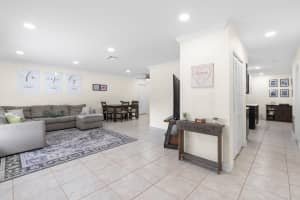 7105 NW 98 Ter, Tamarac, FL 33321 Sold 09/12/25