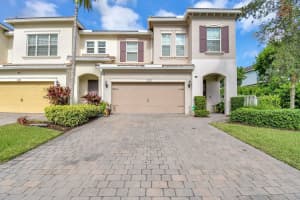 1105 Banyan Dr, Hollywood, FL 33021 - MLS#F10519515
