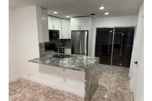 2824 S Edgehill Ln, Cooper City, FL 33026 - MLS#F10519566