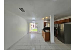 6605 Winfield Blvd 32, Margate, FL 33063 Sold 09/15/25