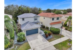 4982 Pelican St, Coconut Creek