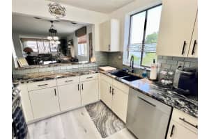 10842 Clairmont Circle, Tamarac, FL 33321 - MLS#F10519622