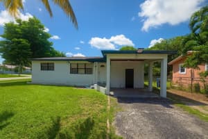 2800 SW 9th St, Fort Lauderdale, FL 33312 - MLS#F10519683