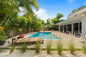 2740 Ne 34th St, Fort Lauderdale