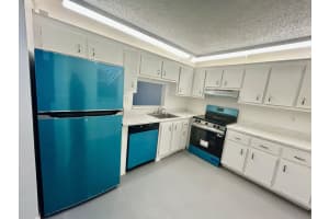 2850 Somerset Drive, Lauderdale Lakes, FL 33311 - MLS#F10519784