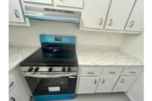 2850 Somerset Drive, Lauderdale Lakes, FL 33311 - MLS#F10519784