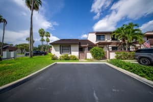 9039 Sw 133rd Court A, Miami