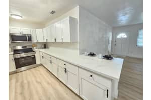 7070 Liberty St, Hollywood, FL 33024 - MLS#F10519812