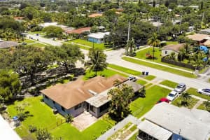 433 N 26th Ave, Hollywood, FL 33020 - MLS#F10519832