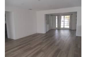 1703 NE 24th St, Wilton Manors, FL 33305 - MLS#F10519834