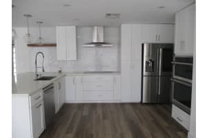 1703 NE 24th St, Wilton Manors, FL 33305 - MLS#F10519834