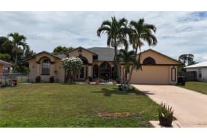 472 SE Faith Ter, Port Saint Lucie, FL 34983 Sold 10/10/25