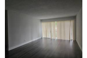 8721 Wiles Rd 106, Coral Springs, FL 33067 Sold 10/14/25