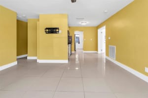 2701 NE 9th Ave, Pompano Beach, FL 33064 - MLS#F10519913
