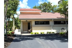 712 SW 88th Ter 712, Plantation, FL 33324 Sold 10/15/25