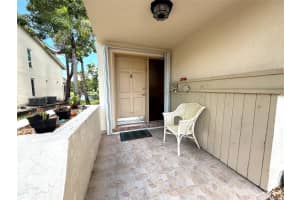 712 SW 88th Ter 712, Plantation, FL 33324 Sold 10/15/25