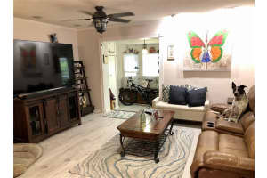 2921 NE 9th Ave, Pompano Beach, FL 33064 - MLS#F10519947