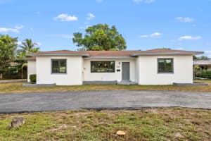 540 E Evanston Cir, Fort Lauderdale, FL 33312 - MLS#F10519949