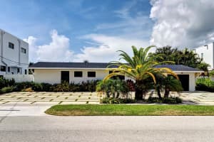 2310 NE 48th Ct, Lighthouse Point, FL 33064 - MLS#F10519970