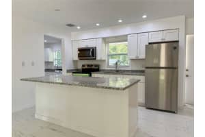 1617 Birch St, Lake Placid, FL 33852 - MLS#F10519978